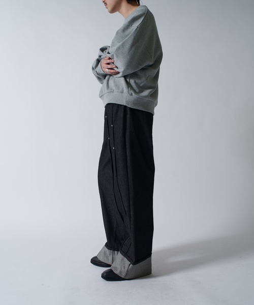 Lui's（ルイス）の「【Neucon/ニューコン】リベットデザインロールアップストレートデニムパンツ（デニムパンツ・メンズ・インディゴブルー/ブラック・2/1）」の21枚目の写真