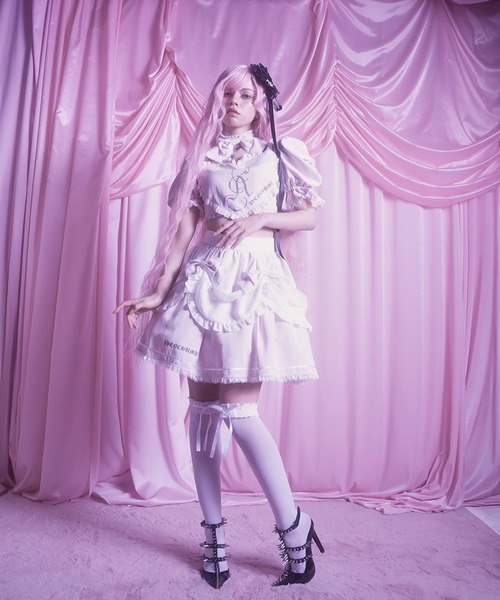 Front heart rhinestone logo blouse - winetouritalia.com