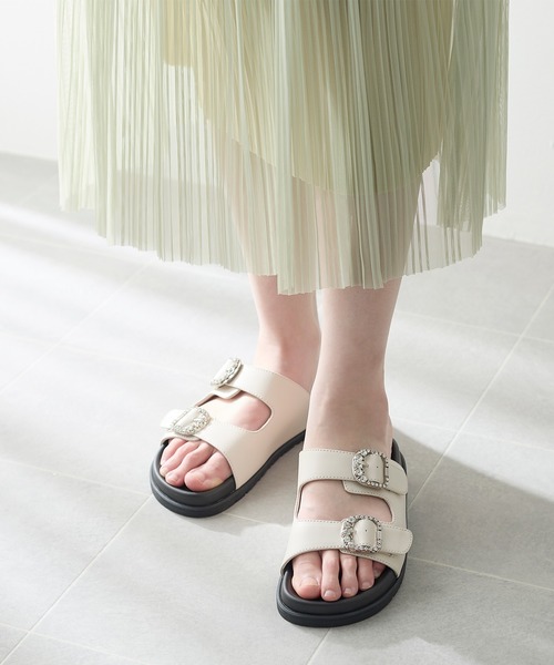 coca（ANDEX shoes product）（コカ）の「ダブルビジューバックル 厚底 サンダル（サンダル・レディース・ブラック/ホワイト・SMALL/MEDIUM/LARGE）」の3枚目の写真