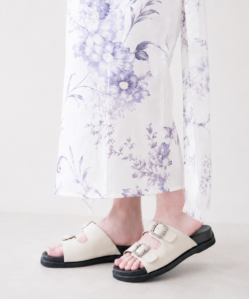 coca(ANDEX shoes product)(コカ)の「ダブルビジューバックル 厚底 サンダル(サンダル・レディース・ブラック/ホワイト・SMALL/MEDIUM/LARGE)」の14枚目の写真