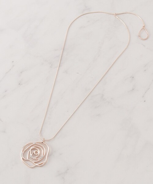 SHOO・LA・RUE（シューラルー）の「【2WAY】ローズモチーフネックレス（ネックレス・レディース・シルバー/ゴールド/ピンクゴールド・00）」の6枚目の写真