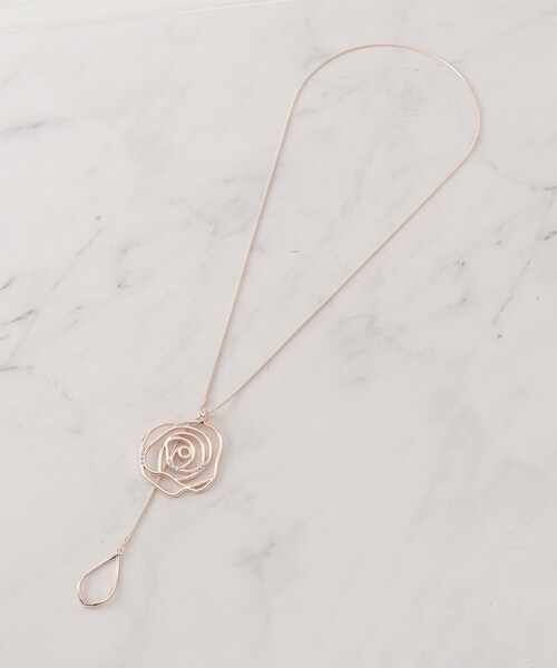 SHOO・LA・RUE（シューラルー）の「【2WAY】ローズモチーフネックレス（ネックレス・レディース・シルバー/ゴールド/ピンクゴールド・00）」の8枚目の写真