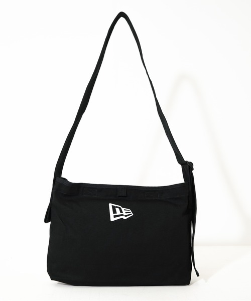 NEW ERA(ニューエラ)の「【NEW ERA/ニューエラ】CANVAS SHOULDER BAG(ショルダーバッグ・メンズ・アイボリー/ブラック・FREE)」の2枚目の写真