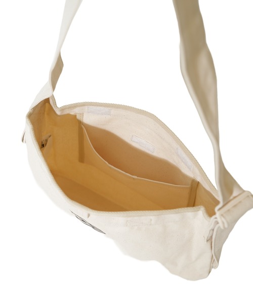 NEW ERA(ニューエラ)の「【NEW ERA/ニューエラ】CANVAS SHOULDER BAG(ショルダーバッグ・メンズ・アイボリー/ブラック・FREE)」の14枚目の写真