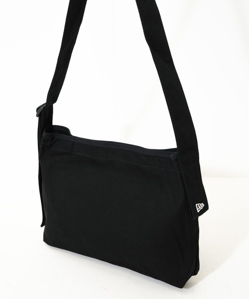 NEW ERA(ニューエラ)の「【NEW ERA/ニューエラ】CANVAS SHOULDER BAG(ショルダーバッグ・メンズ・アイボリー/ブラック・FREE)」の21枚目の写真