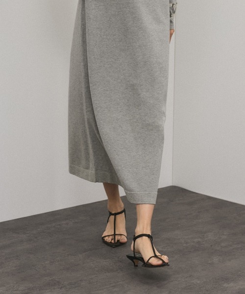 SALON adam et rope'（サロン アダム エ ロペ）の「【WEB限定】スキッパーニットワンピース（ワンピース・レディース・ブラック/ベージュ/グレー・FREE）」の12枚目の写真