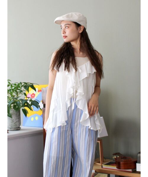 Ungrid（アングリッド）の「コットンフリルキャミ（キャミソール・レディース・イエロー/オフホワイト/ブラック・FREE）」の2枚目の写真