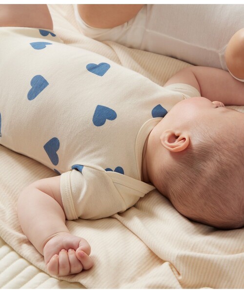 PETIT BATEAU(プチバトー)の「半袖ボディ3枚組(ロンパース・キッズ・その他1・6MONTH/18MONTH/24MONTH/12MONTH)」の7枚目の写真