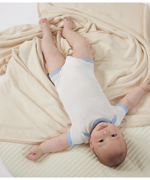 PETIT BATEAU(プチバトー)の「半袖ボディ3枚組(ロンパース・キッズ・その他1・6MONTH/18MONTH/24MONTH/12MONTH)」の9枚目の写真