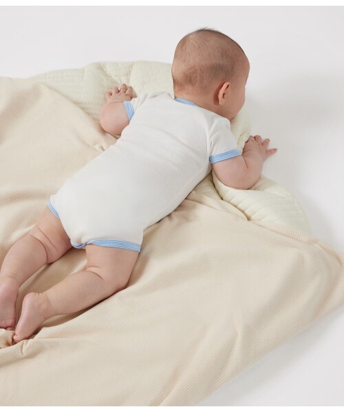 PETIT BATEAU(プチバトー)の「半袖ボディ3枚組(ロンパース・キッズ・その他1・6MONTH/18MONTH/24MONTH/12MONTH)」の10枚目の写真