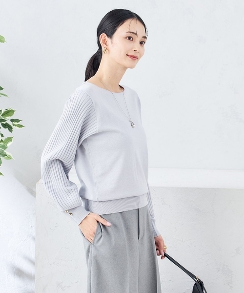 a.v.v（アーヴェヴェ）の「【雑誌InRed(宝島社)4月号掲載】プリーツスリーブ美ラクるニット（ニット/セーター・レディース・ホワイト/ライトグレー/ピンク・38/36/42/40/34）」の17枚目の写真