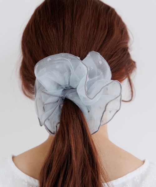 flower（フラワー）の「オーバーラップシュシュ（シュシュ・レディース・カーキ/ホワイト・FREE）」の15枚目の写真