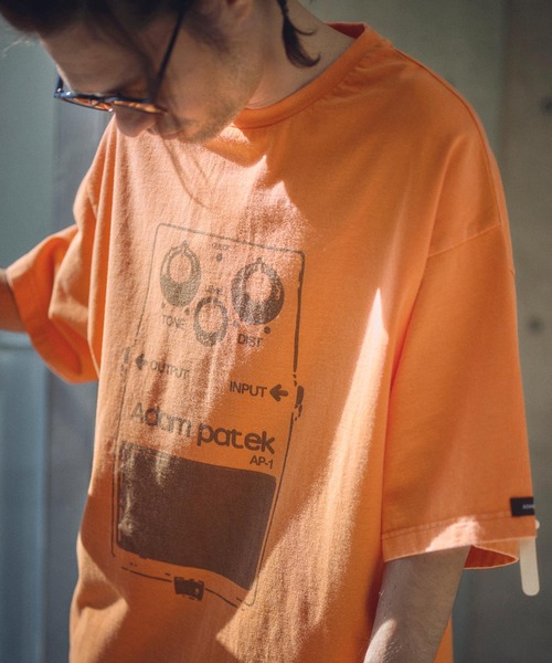 ADAM PATEK(アダムパテック)の「ADAMPATEK/distortion short sleeve T/エフェクタープリント半袖T(AP2514020)(Tシャツ/カットソー・レディース・オレンジ/ホワイト/ブラック・1/2)」の21枚目の写真