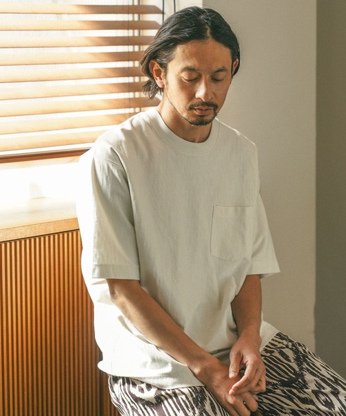 BAYFLOW（ベイフロー）の「[USAコットン]ヘビーウェイトクルーネック半袖Tシャツ（Tシャツ/カットソー・メンズ・イエロー/グリーン/ブラック/オフホワイト/ブルー・MEDIUM/LARGE）」の2枚目の写真