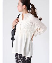 Lugnoncure | シャーリングバンドカラーシャツ(シャツ/ブラウス)