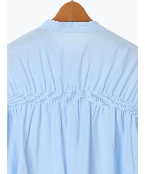 Lugnoncure（ルノンキュール）の「シャーリングバンドカラーシャツ（シャツ/ブラウス・レディース・オフホワイト/ブルー/グレー・F）」の20枚目の写真