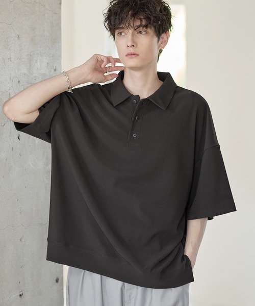 ETELIO（エテリオ）の「リップルプリーツルーズポロシャツ（ポロシャツ・メンズ・ブラック/ネイビー/ブラウン/ライトグレー/ワイン・S/M/L/XL）」の4枚目の写真