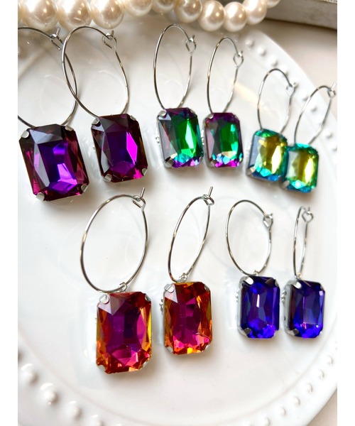 VIBGYOR(ヴィブジョー)の「【MUURABBTI】スクエアビジューのファシネーションピアス(MA)(ピアス(両耳用)・レディース・ライトグリーン/パープル/ブルー/ピンク/グリーン・FREE)」の20枚目の写真