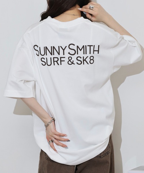 セール】Sunnysmith ヤシの木イラストロゴ両面刺繍Tシャツ（T