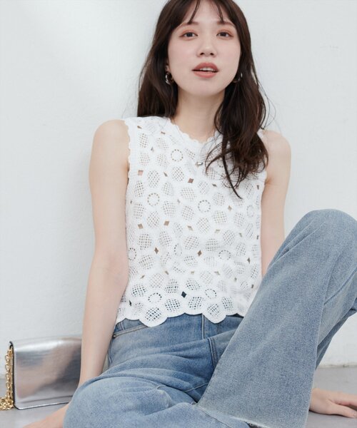 natural couture(ナチュラルクチュール)の「かぎ針ニットトップス(ニット/セーター・レディース・ベージュ/オフホワイト・FREE)」の3枚目の写真