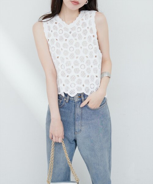 natural couture(ナチュラルクチュール)の「かぎ針ニットトップス(ニット/セーター・レディース・ベージュ/オフホワイト・FREE)」の5枚目の写真