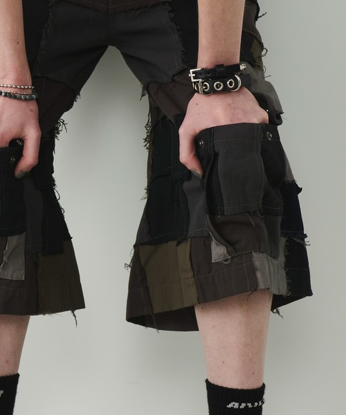 AIVER(アイバー)の「AIVER ボロクォーターカーゴパンツ(カーゴパンツ・メンズ・ナチュラル/グレー/ブラック・SMALL/MEDIUM/LARGE)」の5枚目の写真