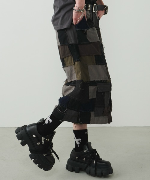 AIVER(アイバー)の「AIVER ボロクォーターカーゴパンツ(カーゴパンツ・メンズ・ナチュラル/グレー/ブラック・SMALL/MEDIUM/LARGE)」の8枚目の写真