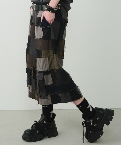 AIVER(アイバー)の「AIVER ボロクォーターカーゴパンツ(カーゴパンツ・メンズ・ナチュラル/グレー/ブラック・SMALL/MEDIUM/LARGE)」の7枚目の写真