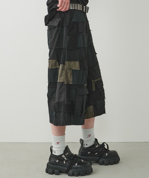 AIVER(アイバー)の「AIVER ボロクォーターカーゴパンツ(カーゴパンツ・メンズ・ナチュラル/グレー/ブラック・SMALL/MEDIUM/LARGE)」の16枚目の写真