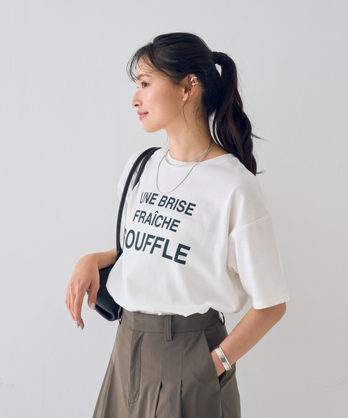 EMMA　ROUGE VIF（エマルージュヴィフ）の「【一部店舗限定】ロゴTシャツ（Tシャツ/カットソー・レディース・レッド/スミクロ・フリー）」の10枚目の写真