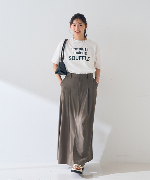 EMMA　ROUGE VIF（エマルージュヴィフ）の「【一部店舗限定】ロゴTシャツ（Tシャツ/カットソー・レディース・レッド/スミクロ・フリー）」の16枚目の写真