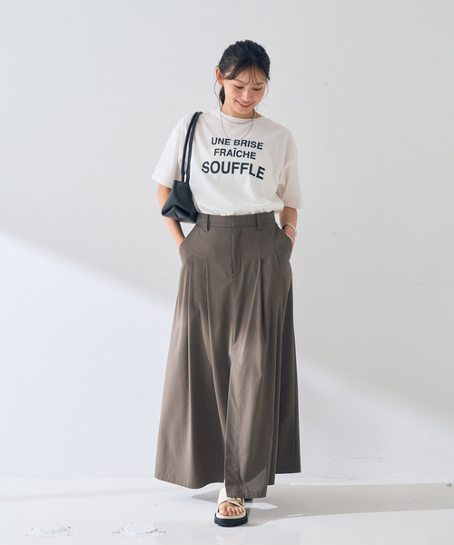 EMMA　ROUGE VIF（エマルージュヴィフ）の「【一部店舗限定】ロゴTシャツ（Tシャツ/カットソー・レディース・レッド/スミクロ・フリー）」の17枚目の写真