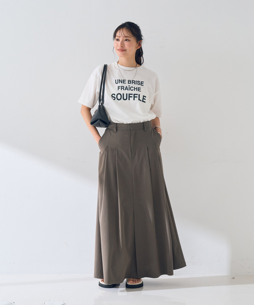 EMMA　ROUGE VIF（エマルージュヴィフ）の「【一部店舗限定】ロゴTシャツ（Tシャツ/カットソー・レディース・レッド/スミクロ・フリー）」の18枚目の写真