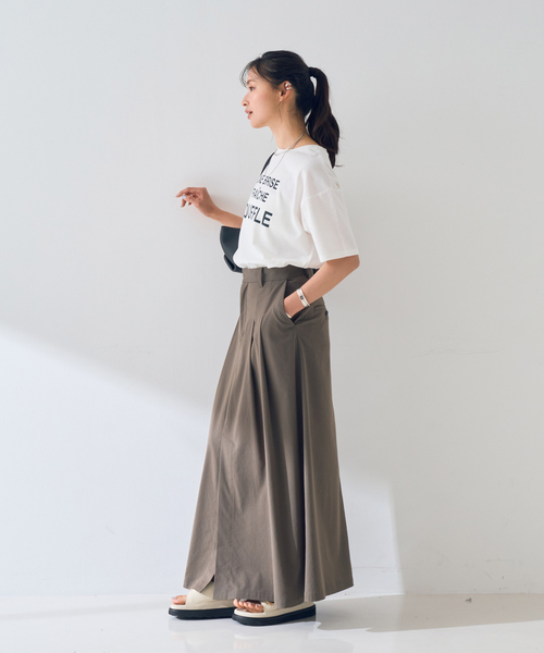 EMMA　ROUGE VIF（エマルージュヴィフ）の「【一部店舗限定】ロゴTシャツ（Tシャツ/カットソー・レディース・レッド/スミクロ・フリー）」の20枚目の写真