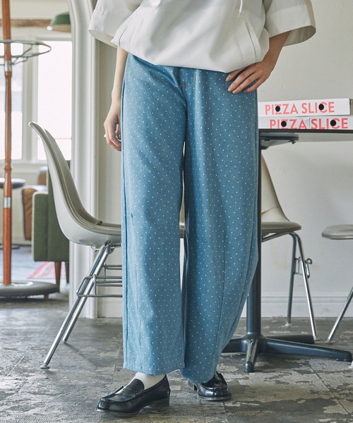 MONO-MART LADY'S（モノマートレディース）の「ドット柄 カーブシルエット デニムパンツ（デニムパンツ・レディース・ライトブルー/インディゴブルー・FREE）」の17枚目の写真
