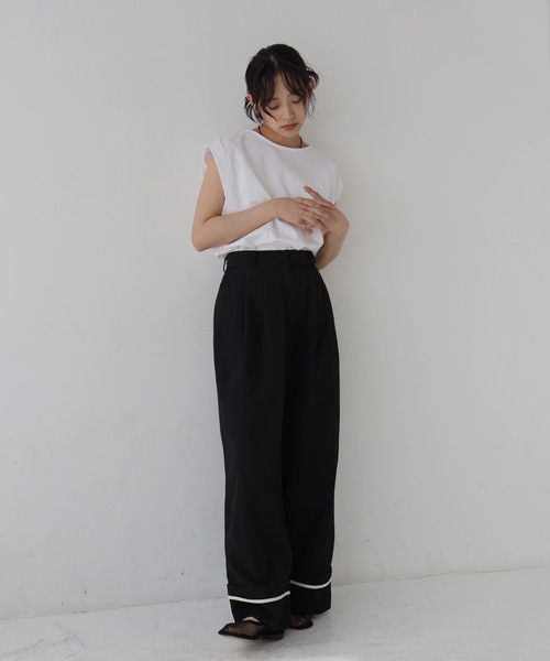 hellam(へラム)の「リネンライク ロールアップタックパンツ(その他パンツ・レディース・アイボリー/ブラック/グレイッシュベージュ・FREE)」の15枚目の写真