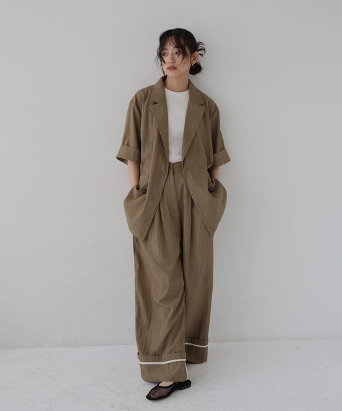 hellam(へラム)の「リネンライク ロールアップタックパンツ(その他パンツ・レディース・アイボリー/ブラック/グレイッシュベージュ・FREE)」の13枚目の写真