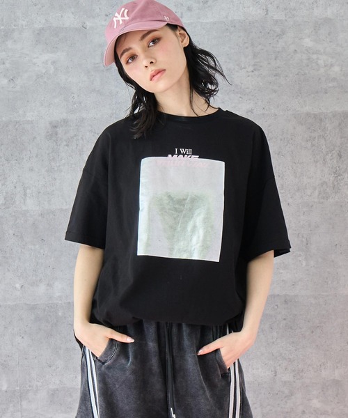 ANAP(アナップ)の「メタリック箔プリント × カラーロゴ オーバーサイズ Tシャツ(Tシャツ/カットソー・レディース・ブラック/ホワイト・FREE)」の15枚目の写真
