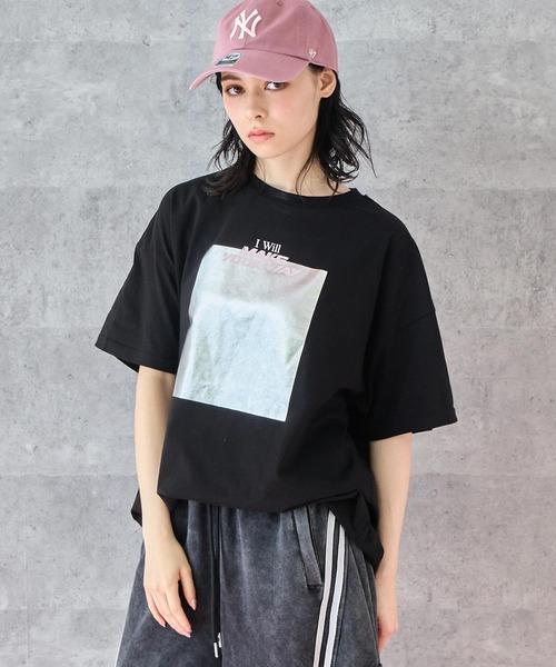 ANAP(アナップ)の「メタリック箔プリント × カラーロゴ オーバーサイズ Tシャツ(Tシャツ/カットソー・レディース・ブラック/ホワイト・FREE)」の16枚目の写真