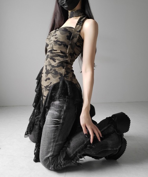 me+em select(ミームセレクト)の「※※【 2color 】チョーカーロングタイ付き ヴィンテージカモフラレースフリルベアトップス / ( choker long tie SET ) vintage camouflage lace frill bare tops(その他トップス・レディース・グレー/カーキ・FREE)」の10枚目の写真