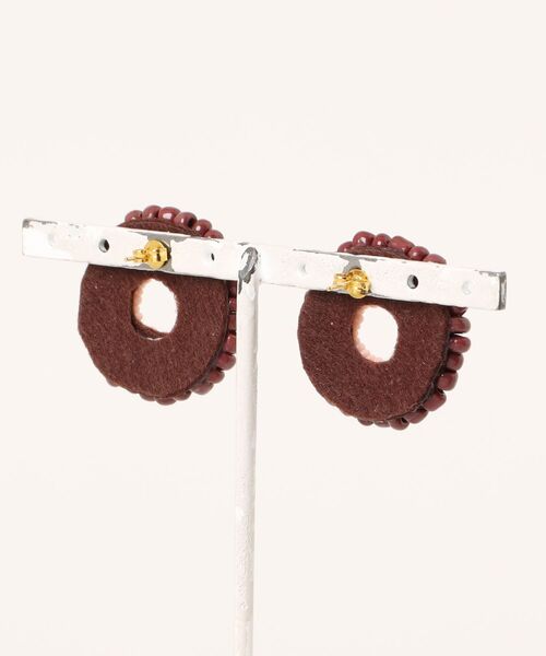 tone(トーン)の「【NAPIKO】ドーナツ型🍩個性的☆ビーズアクセサリー◇マルチ/ピアス(MA)(ピアス(両耳用)・レディース・マルチ・FREE)」の4枚目の写真