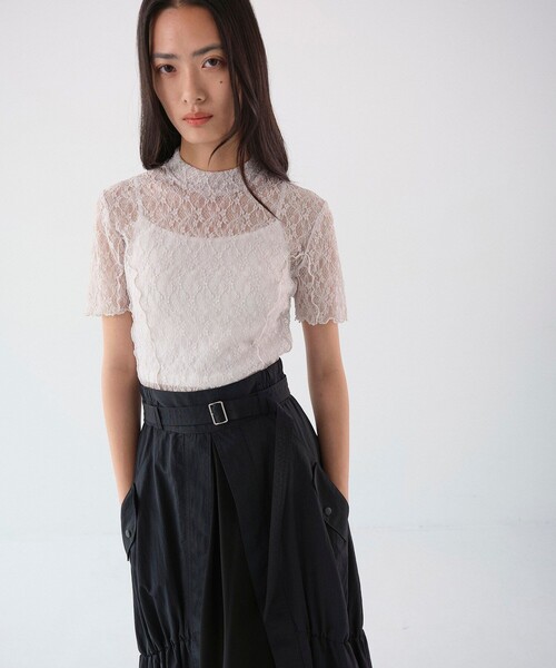 UNITED TOKYO（ユナイテッドトウキョウ）の「パネルレースショートスリーブプルオーバー｜細見え/ウォッシャブル/オケージョン/シアートップス/半袖/春服（Tシャツ/カットソー・レディース・アイボリー/ブラック・FREE）」の2枚目の写真