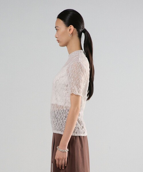 UNITED TOKYO（ユナイテッドトウキョウ）の「パネルレースショートスリーブプルオーバー｜細見え/ウォッシャブル/オケージョン/シアートップス/半袖/春服（Tシャツ/カットソー・レディース・アイボリー/ブラック・FREE）」の12枚目の写真