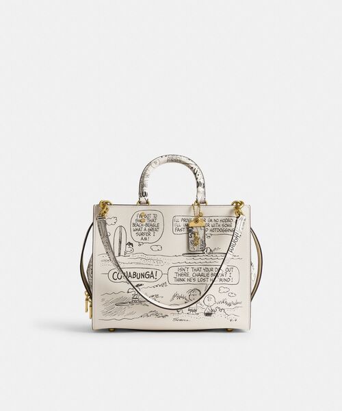 可愛い★【COACH】x Peanuts Newspaper Print ショルダーバッグ 公式】COACH – コーチ | 【COACH X PEANUTS】タビー ショルダー