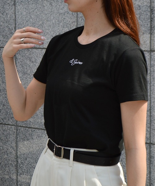 &soiree(アンドソワレ)の「【&soiree】&soiree刺繍Tシャツ(Tシャツ/カットソー・レディース・ブラック/ホワイト・MEDIUM/LARGE)」の8枚目の写真