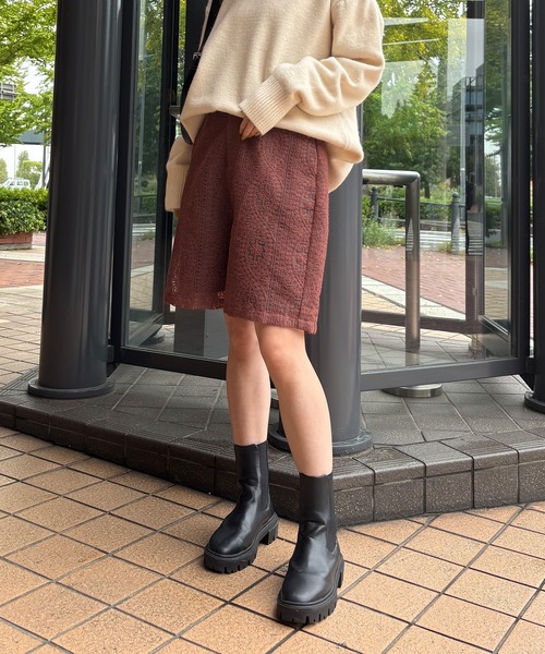 ISOOK(アイスー)の「【ISOOK / アイスー】レースハーフパンツ / バミューダパンツ ショートパンツ 5分丈 ハイウエスト ウエストゴム ブラック ブラウン 黒 茶 ZOZOTOWN限定(その他パンツ・レディース・ブラウン/ブラック・FREE)」の1枚目の写真