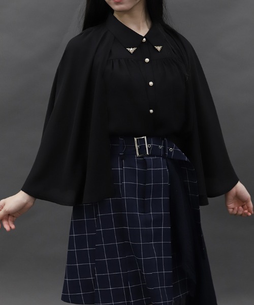 axes femme POETIQUE(アクシーズファムポエティック)の「ケープデザインブラウス(シャツ/ブラウス・レディース・ブルーグリーン/ブラック/ホワイト・MEDIUM)」の2枚目の写真