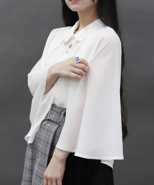 axes femme POETIQUE(アクシーズファムポエティック)の「ケープデザインブラウス(シャツ/ブラウス・レディース・ブルーグリーン/ブラック/ホワイト・MEDIUM)」の7枚目の写真