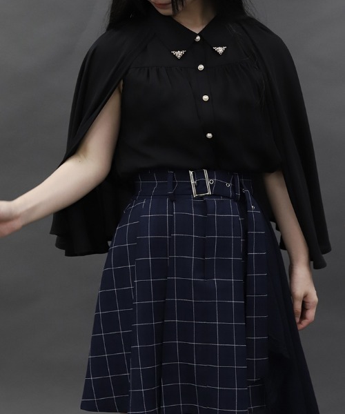 axes femme POETIQUE(アクシーズファムポエティック)の「ケープデザインブラウス(シャツ/ブラウス・レディース・ブルーグリーン/ブラック/ホワイト・MEDIUM)」の9枚目の写真
