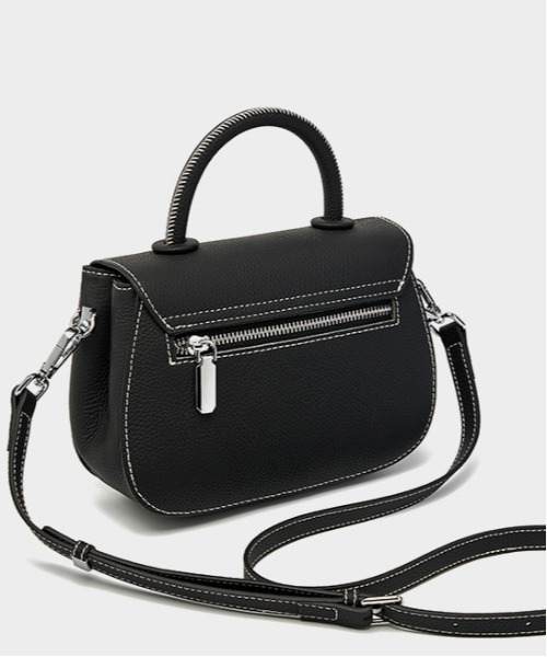 NiiNa(ニーナ)の「【 NiiNa / ニーナ 】高品質牛革2wayラウンドフォルムミニハンドバッグ(ハンドバッグ・レディース・ブラック/ホワイト/グレイッシュベージュ・FREE)」の12枚目の写真